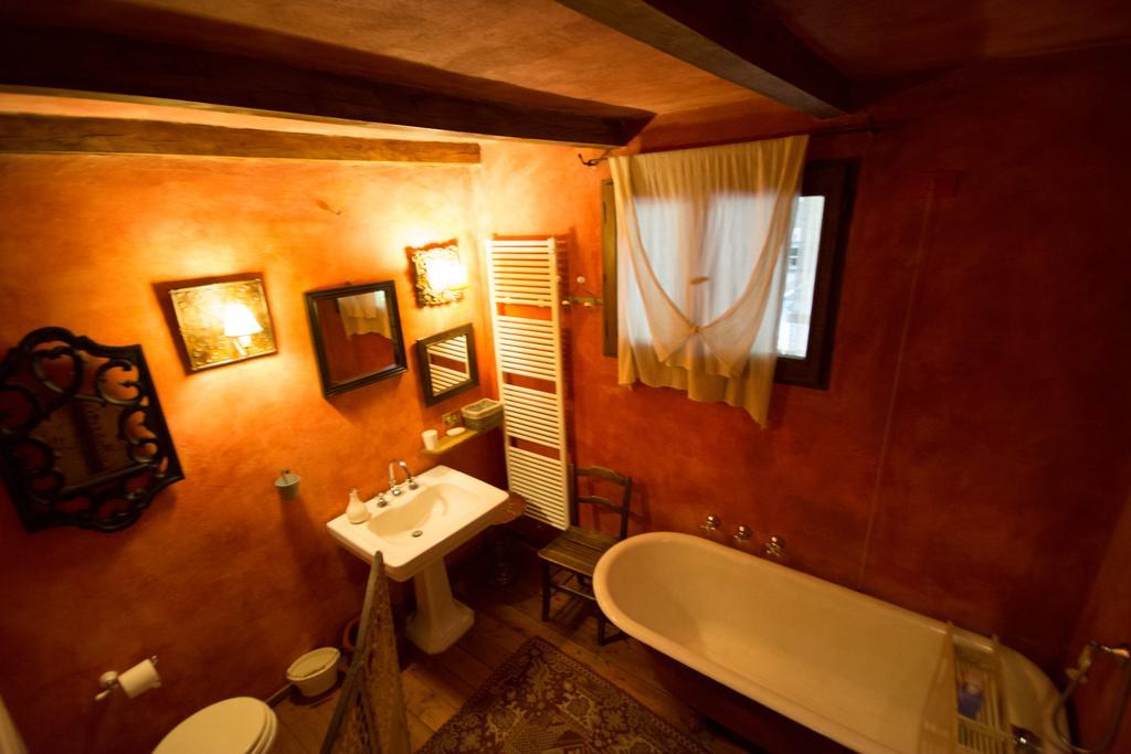 Locanda Dei Melograni Gossolengo Εξωτερικό φωτογραφία